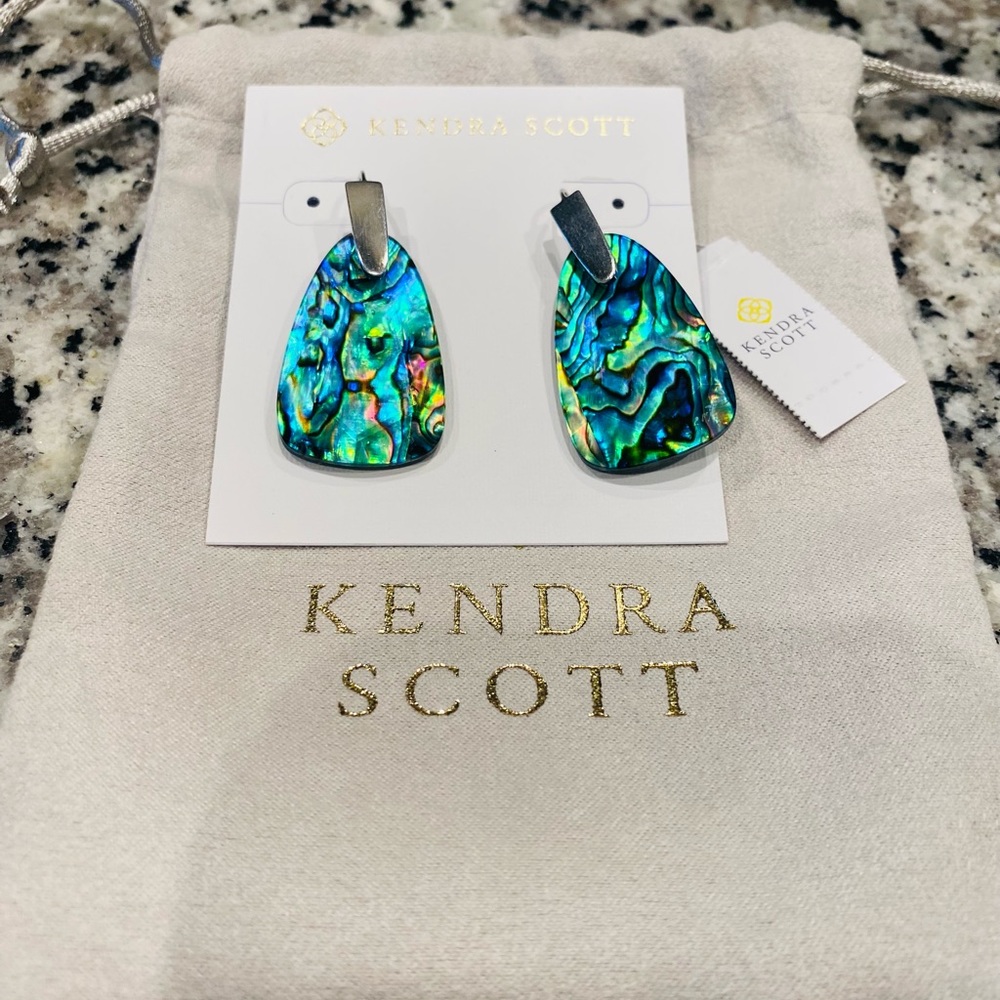 Kendra Scott Marty earrings
